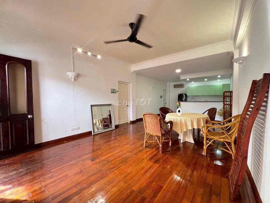 CĂN HỘ 2PN 70m2 NGAY CÀ PHÊ DƯỚI TÁN CÂY