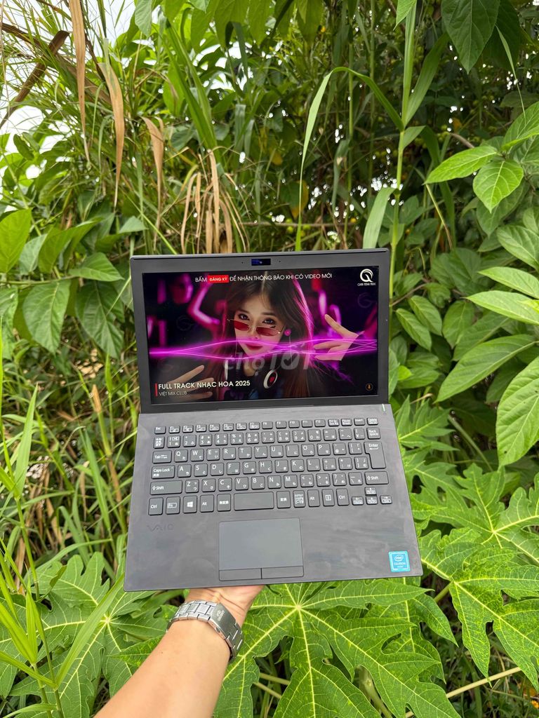 Laptop sony văn phòng đi nhạc. Mua bán Laptop tại Thành phố Vĩnh Long Vĩnh Long được đăng bởi Ngà Trần hình 1
