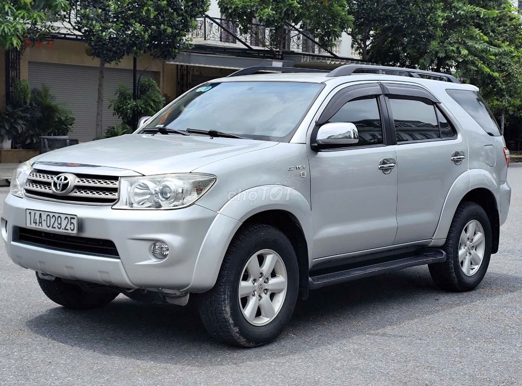 Toyota Fortuner 2.7 V 2011 - 315 Triệu. Mua bán Ô tô tại Thành phố Chí Linh Hải Dương được đăng bởi anh đức hình 3