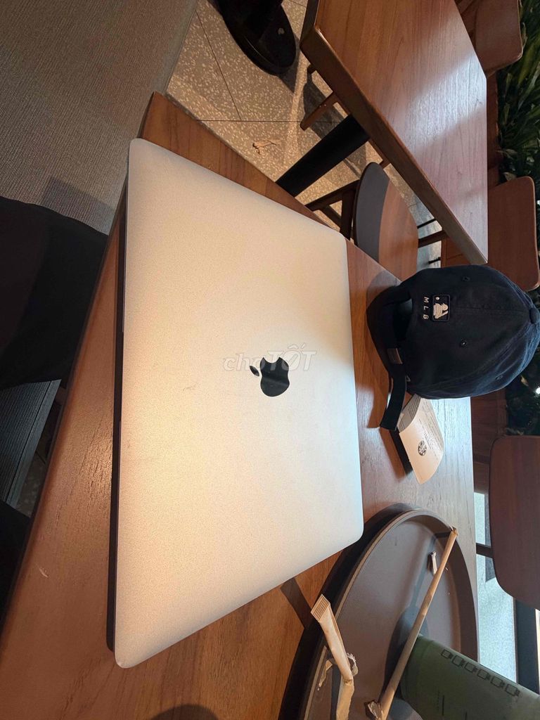 Apple MacBook Air M1 256GB Bạc 2020. Mua bán Laptop tại Quận Bắc Từ Liêm Hà Nội được đăng bởi Mr Đăng hình 1