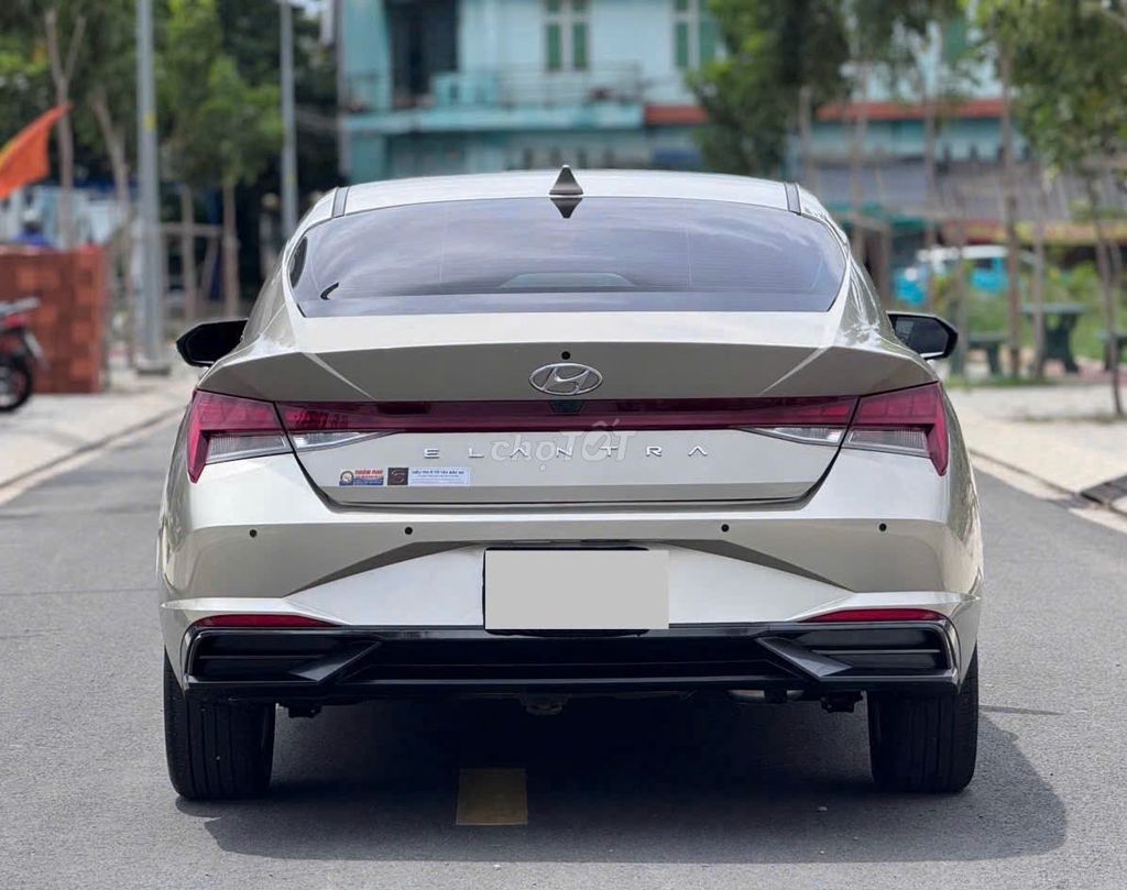 Elantra 2022 số tự động, hỗ trợ bank toàn quốc. Mua bán Ô tô tại Quận 12 Tp Hồ Chí Minh được đăng bởi NHI Ô TÔ AN SƯƠNG hình 5