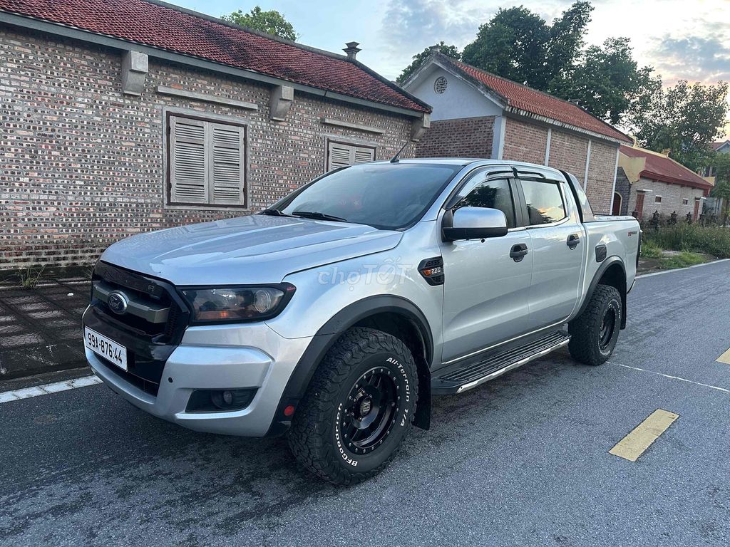 Ford Ranger 2013 XLS 2.2L 4x2 AT - 197887 km. Mua bán Ô tô tại Quận Long Biên Hà Nội được đăng bởi TOÀN THẮNG Ô TÔ KINH BẮC hình 1