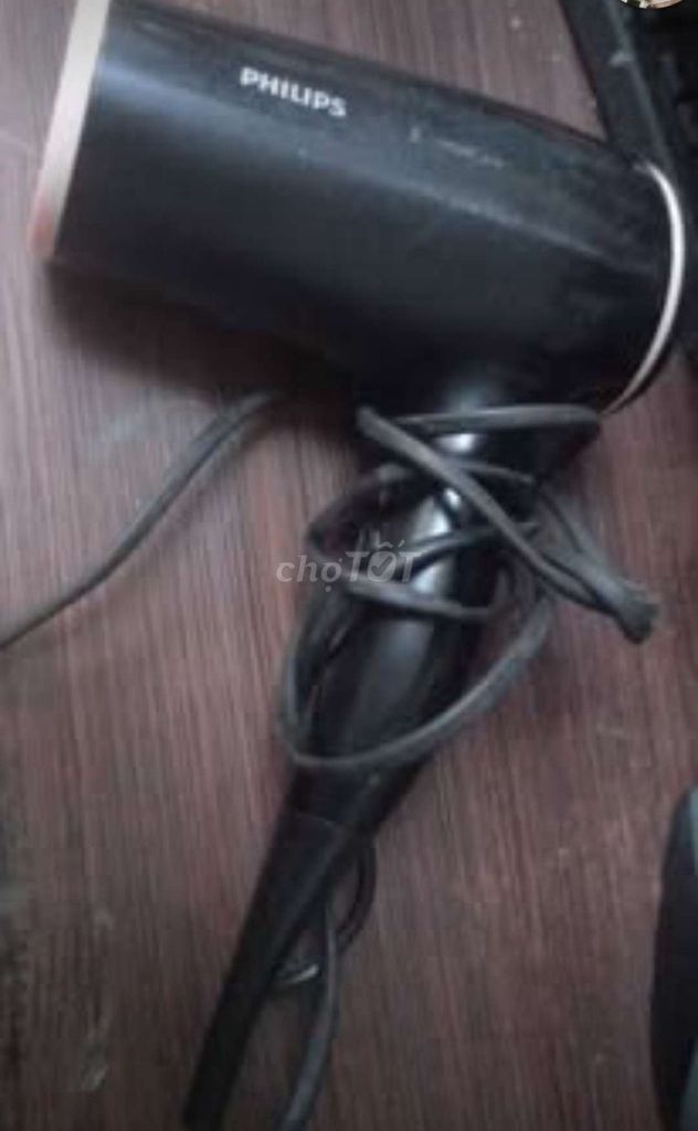 Máy sấy tóc Philips Đen công tắc cứng. Mua bán Nội thất, đồ gia dụng khác tại Quận 8 Tp Hồ Chí Minh được đăng bởi thảo hình 1