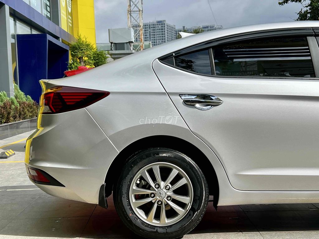 HYUNDAI ELANTRA 1.6MT 2020 XE GIA ĐÌNH ĐI 51.000Km