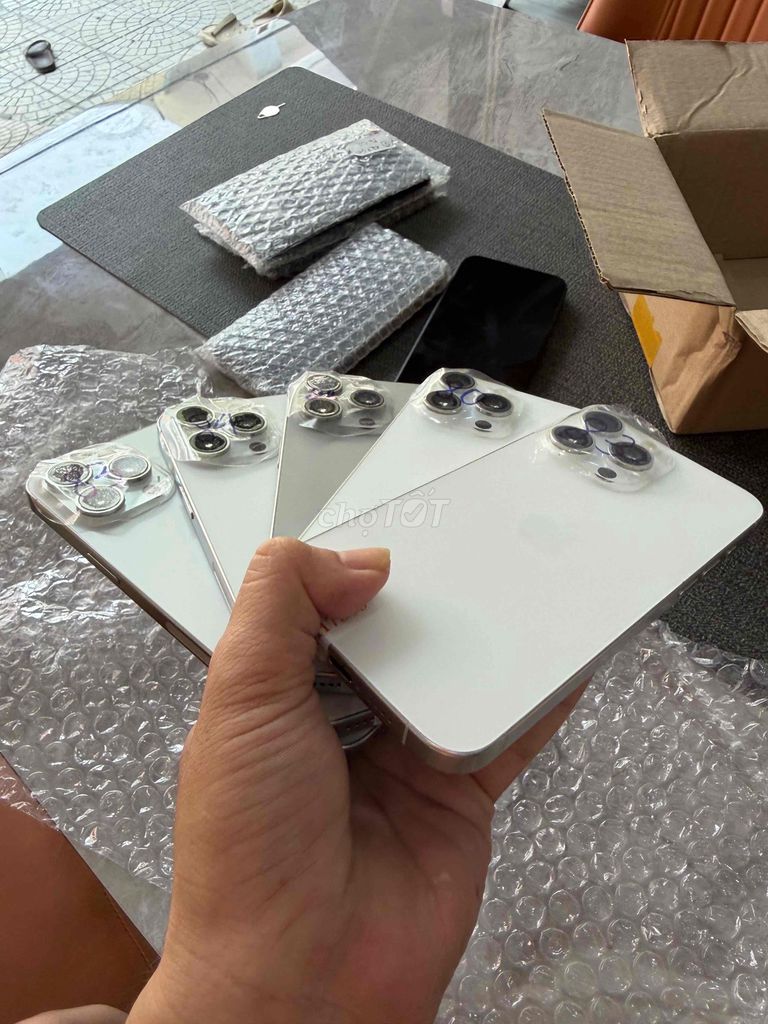 15prm zin all đưa shop 9tr5 góp lại 7tr5 nậu xớ re. Mua bán Điện thoại tại Quận Thanh Khê Đà Nẵng được đăng bởi BÔN APPLE 19 Bàu Hạc 3 hình 1