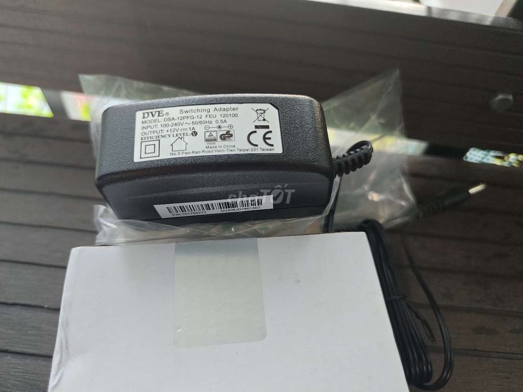 Adapter nguồn DVE DSA-12PFG-12. Mua bán Phụ kiện (Màn hình, Chuột...) tại Quận 3 Tp Hồ Chí Minh được đăng bởi HOÀNG ANH NGUYỄN hình 1