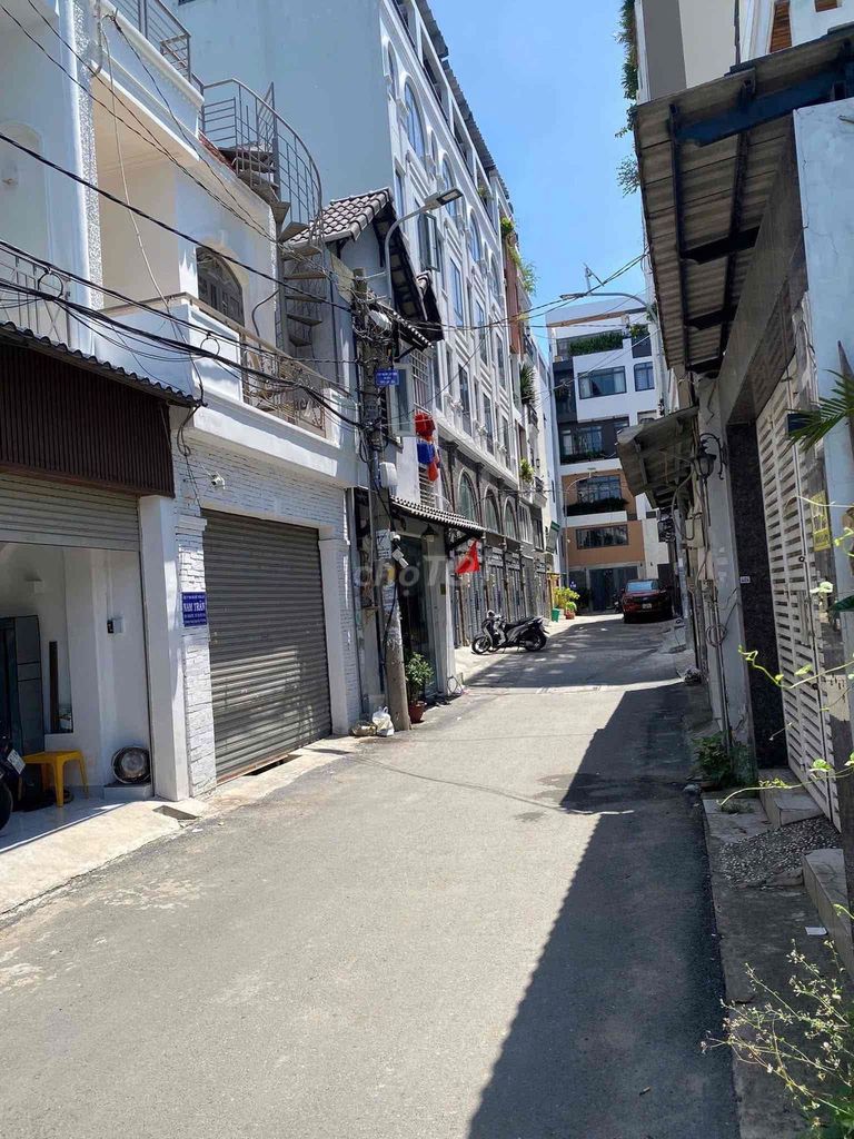 Аренда · 3 комн. · 80 м² · Quận Gò Vấp, ул. Đường Phan Huy Ích