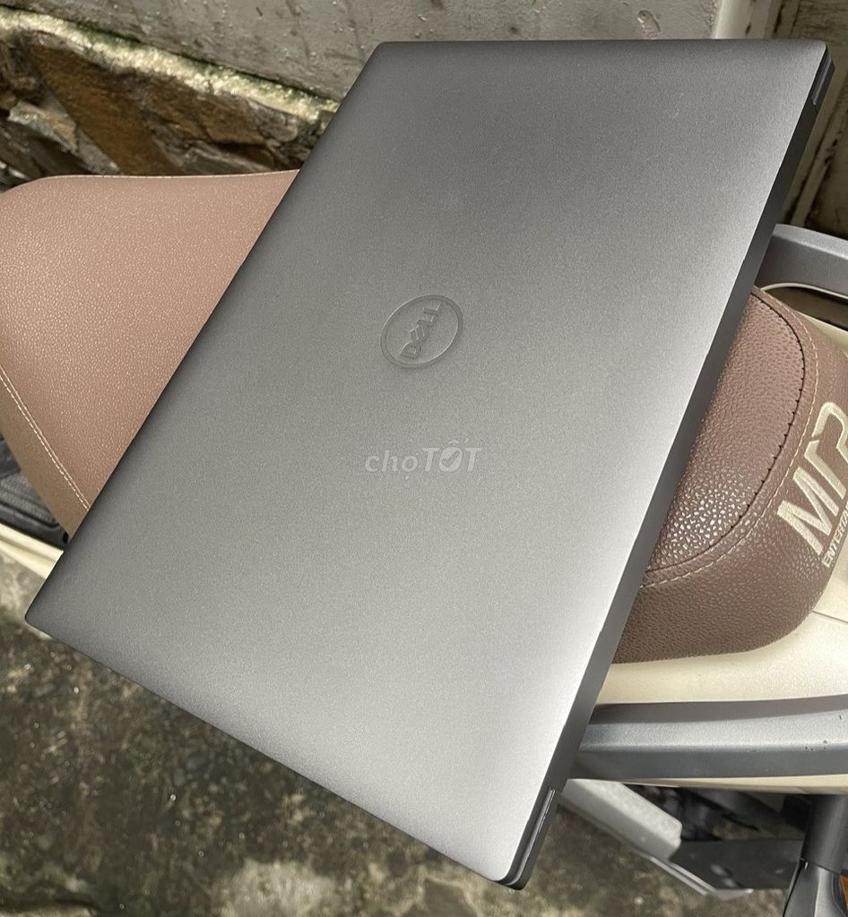 DELL Precision 5680 Like New 99%, USA. Mua bán Laptop tại Quận Phú Nhuận Tp Hồ Chí Minh được đăng bởi Huyền hình 2