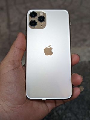 iPhone 11 pro Gold