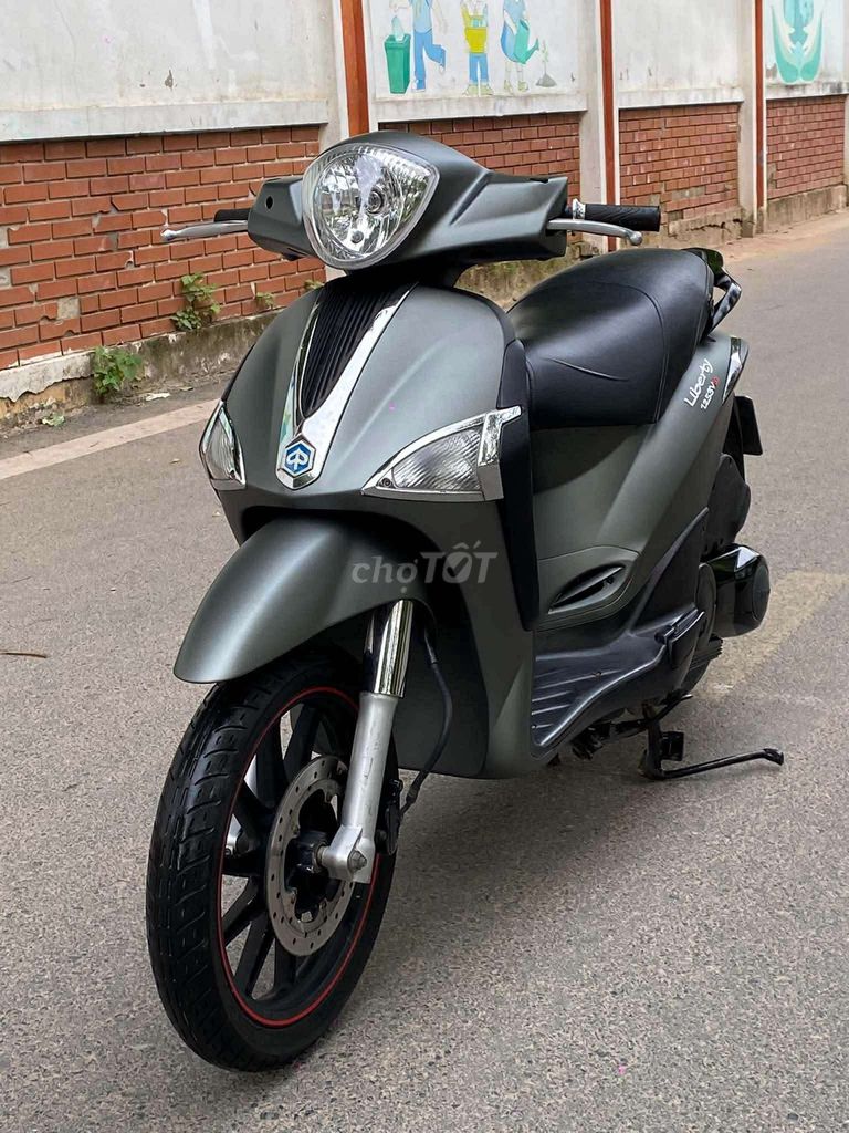 Piaggio Liberty 125cc 2014, серый — начало эксплуатации 2018