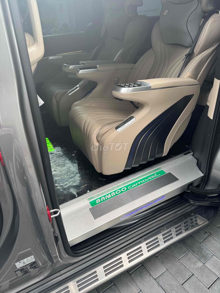 Kia Carnival 2022 2.2D Premium 8 chỗ - 48000 km. Mua bán Ô tô tại Thành phố Thủ Dầu Một Bình Dương được đăng bởi chung hình 8