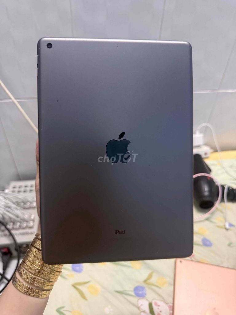 Apple iPad Gen 8 32GB Xám icloud sạch full CN. Mua bán Máy tính bảng tại Quận 12 Tp Hồ Chí Minh được đăng bởi Trân  hình 1