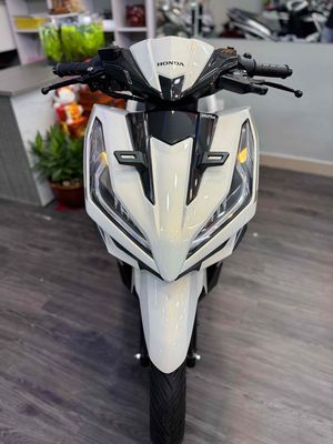 Honda Vario 125 date 2024 Trắng Bstp Ngay Chủ