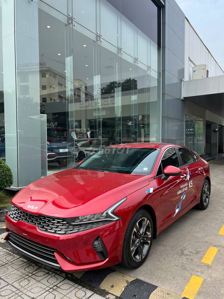 🚘 KIA K5 LUXURY 2023 – MÀU ĐỎ CR5 ❤️. Mua bán Ô tô tại Quận Gò Vấp Tp Hồ Chí Minh được đăng bởi Minh Thanh Kia Mazda HCM hình 12