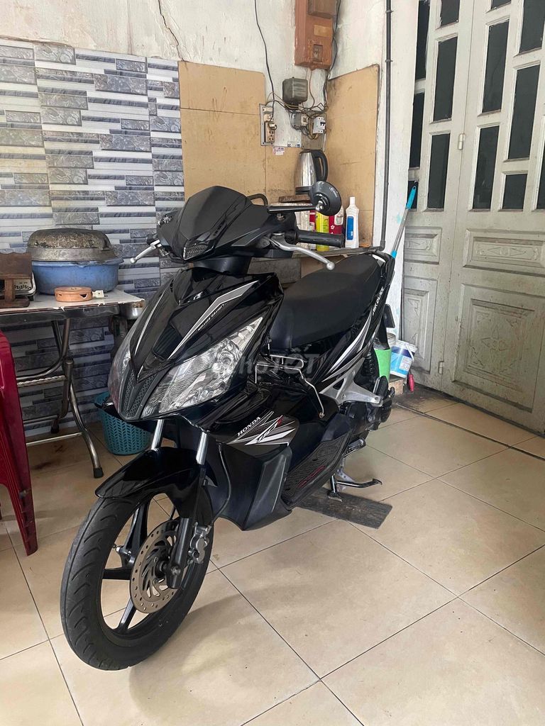 Honda Air Blade японский с тайским пластиком и фарой, как новый