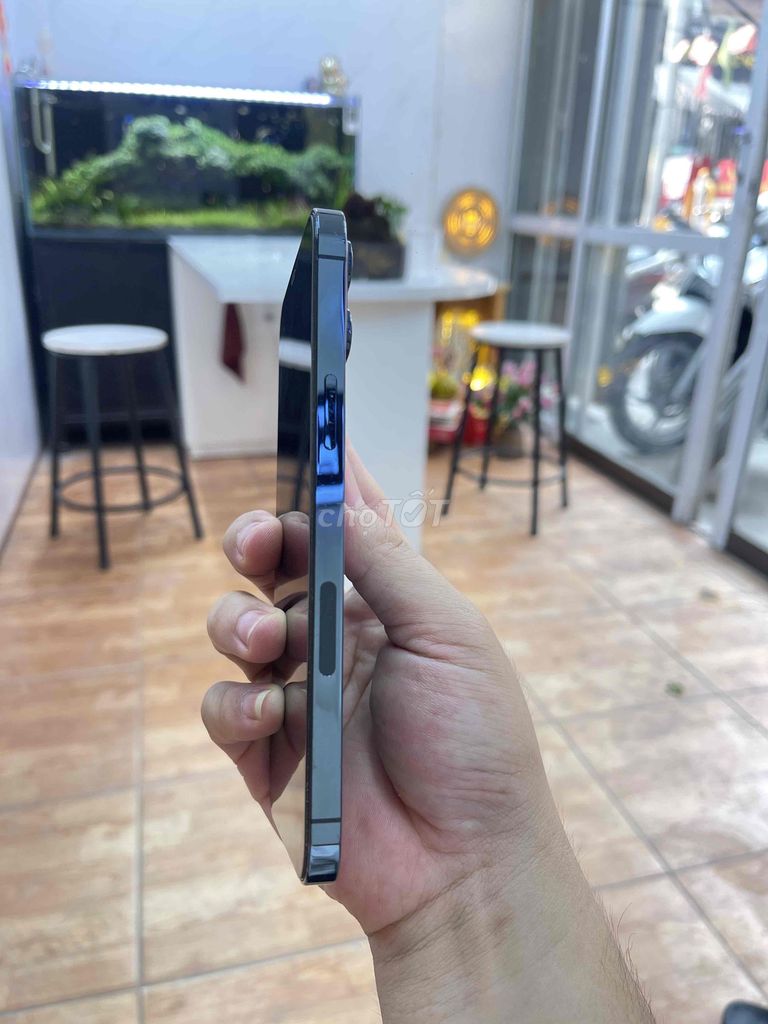 Apple iPhone 12 Pro Max 128GB Xám. Mua bán Điện thoại tại Quận Đống Đa Hà Nội được đăng bởi  Tuấn Apple  hình 1