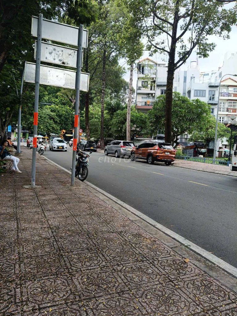 MT thụt. Trường Sa. Bình thạnh. DT: 5x15m. NH7m. 2 tầng giá 11,2 tỷ