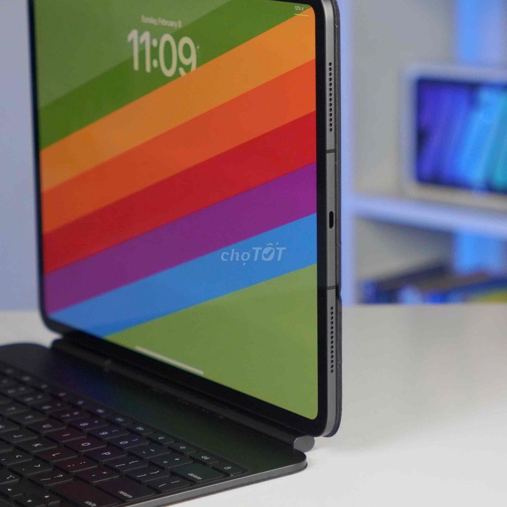 Apple iPad Pro M4 13 inch 256GB 5G + phím Magic. Mua bán Máy tính bảng tại Quận Thanh Xuân Hà Nội được đăng bởi Bùi Anh Tuấn hình 1
