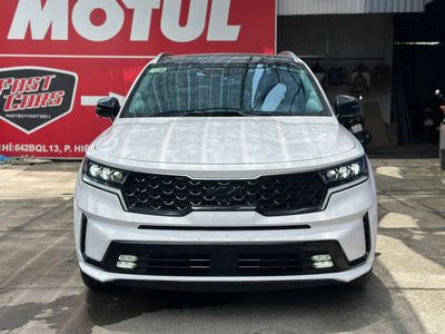 Kia Sorento 2022 Signature 2.2D máy dầu, màu trắng