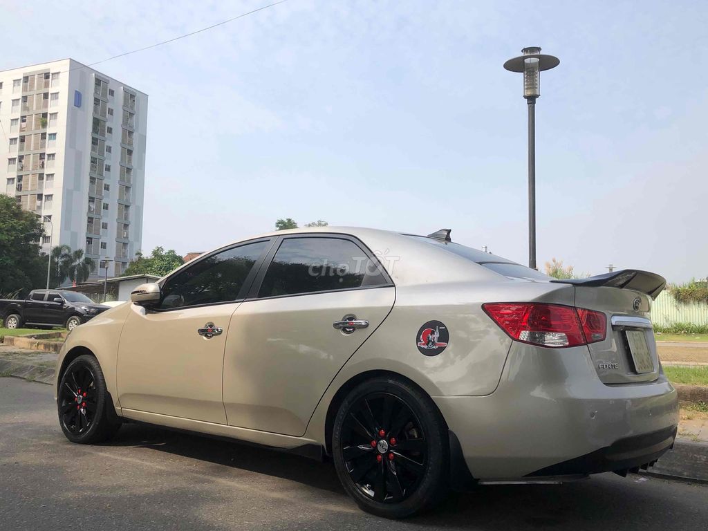 Kia Forte 2013 S 1.6 AT - 101000 km