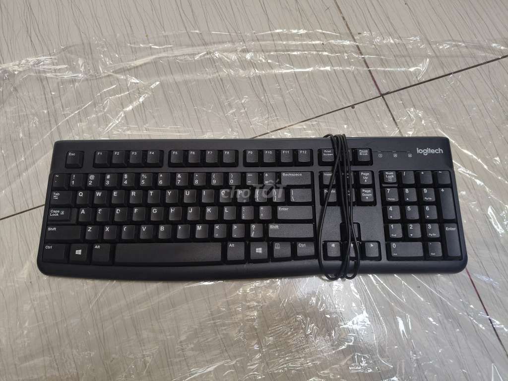 Bàn phím Logitech zin đẹp(Có ship cod)