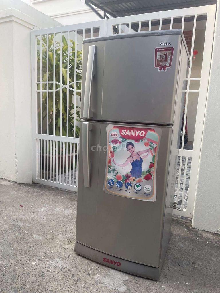 Tủ lạnh Sanyo 186L Xám Đã sử dụng. Mua bán Tủ lạnh tại Quận Cẩm Lệ Đà Nẵng được đăng bởi Huynh NGoc Duy hình 1