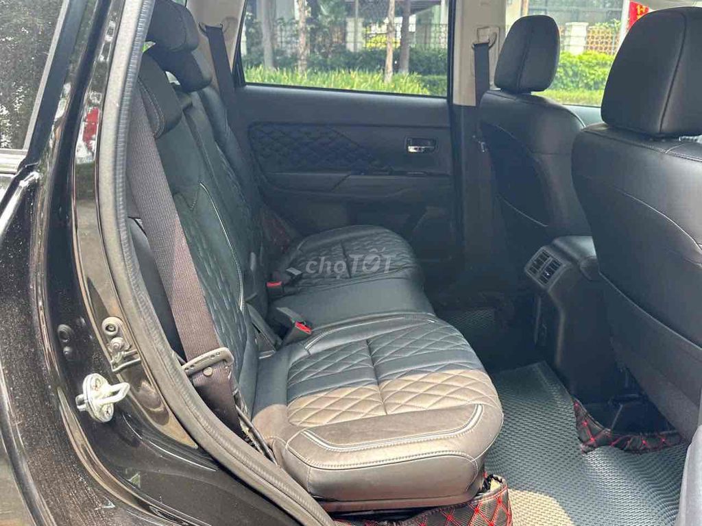 Mitsubishi Outlander 2024 Premium 2.0 CVT - 4000 k. Mua bán Ô tô tại Quận Cầu Giấy Hà Nội được đăng bởi Cửa hàng Đại Tín Auto hình 10