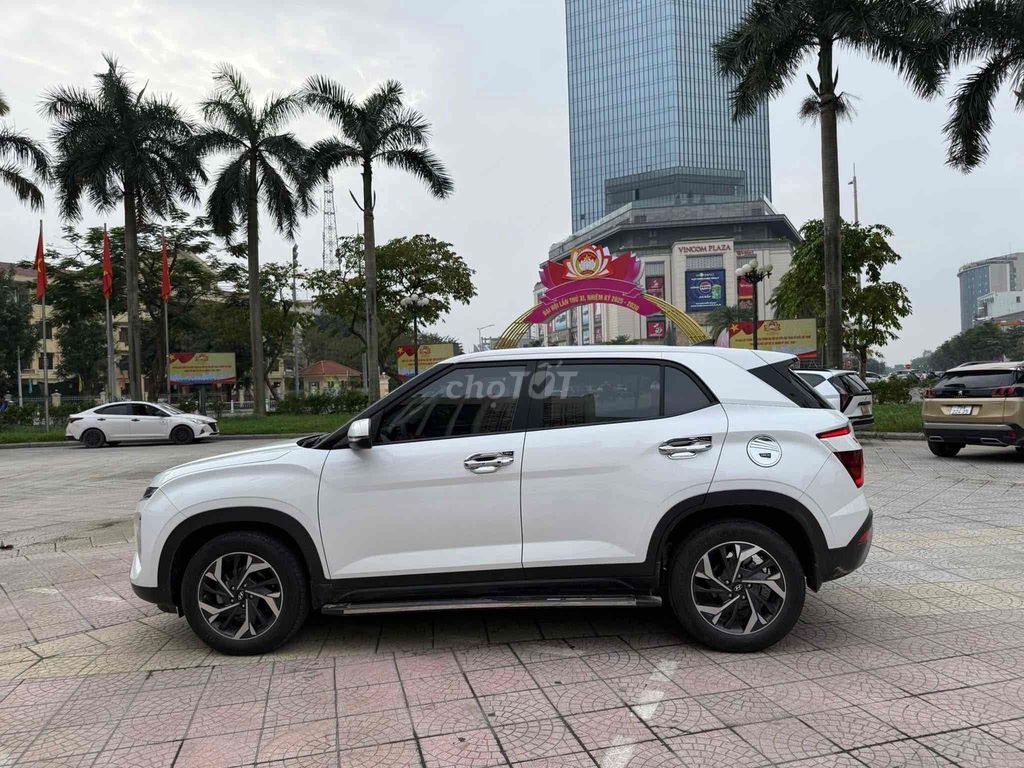 Hyundai Creta đăngkí 2023 đặc biệt mới đi 22.000km. Mua bán Ô tô tại Thành phố Huế Thừa Thiên Huế được đăng bởi Hoàng Tàu  hình 2