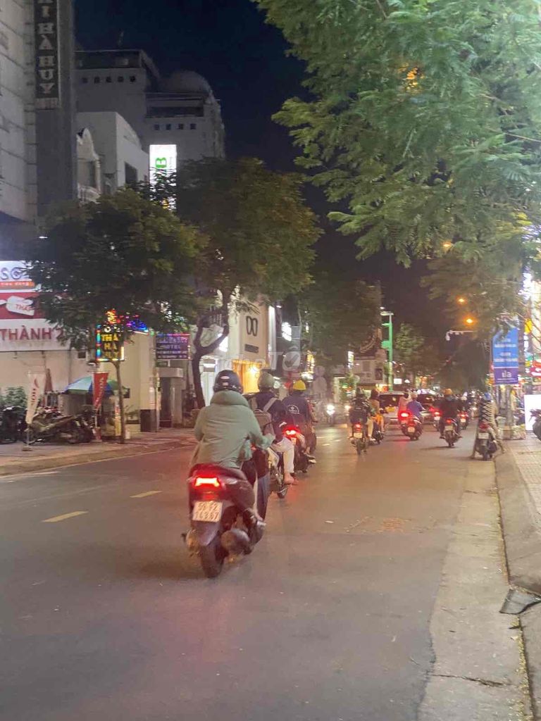MẶT TIỀN LÊ VĂN SỸ, TÂN BÌNH, 4 TẦNG KINH DOANH SIÊU ĐỈNH 9.3 TỶ. Mua bán văn phòng, mặt bằng kinh doanh tại Quận Tân Bình Tp Hồ Chí Minh được đăng bởi Nguyễn Phương hình 1