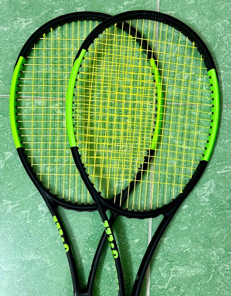 Thanh lý cặp vợt Wilson Blade 98UL