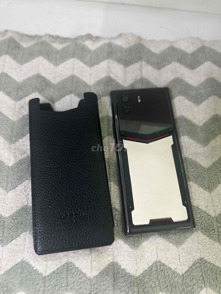 Vertu METAVERTU VTL-202201 Đen 12GB/512GB. Mua bán Điện thoại tại Quận Tân Bình Tp Hồ Chí Minh được đăng bởi Tài hình 1