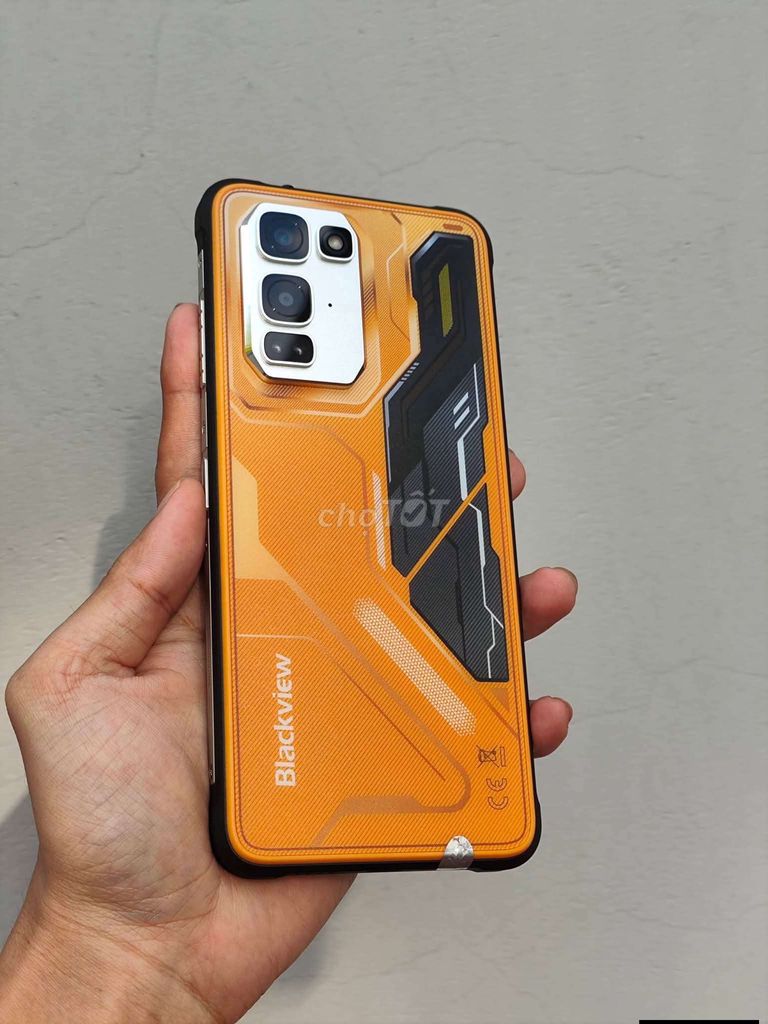 Blackview Fort 5 256GB Vàng Like new. Mua bán Điện thoại tại Quận 12 Tp Hồ Chí Minh được đăng bởi Trấn Long hình 1