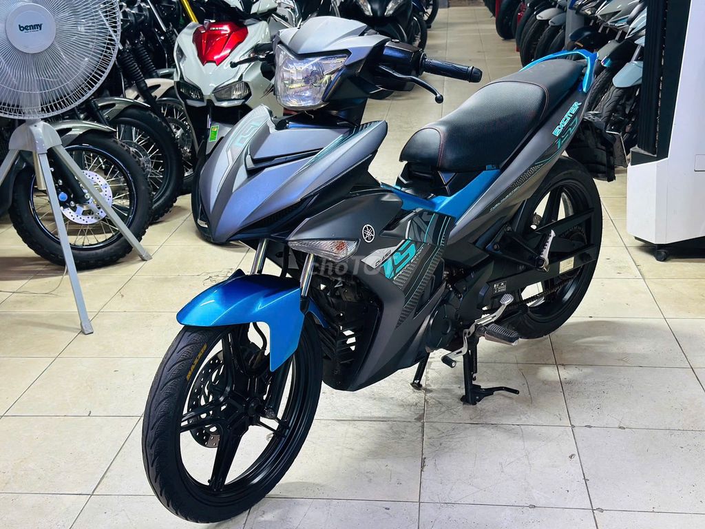 Мотосалон Тхинь Phat - Yamaha Exciter 150 Серо-Синий Limited