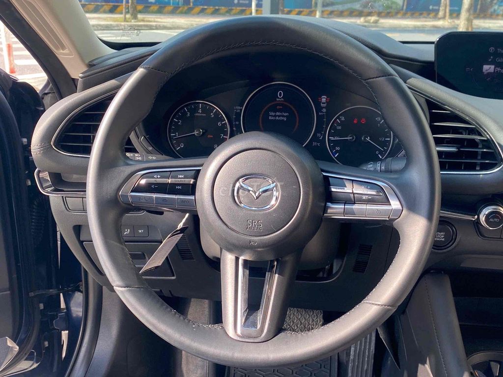 Mazda 3 2020 1.5L Luxury - 70000 km. Mua bán Ô tô tại Quận Long Biên Hà Nội được đăng bởi Bùi Đình Thông hình 9