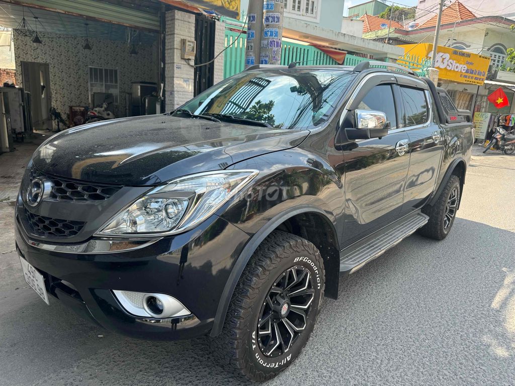 Mazda BT 50 4x4 3.2 full đồ chơi