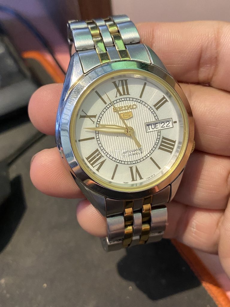 Bán 2 con đồng hồ  cơ Thuỵ sỹ và Nhật quá ngon