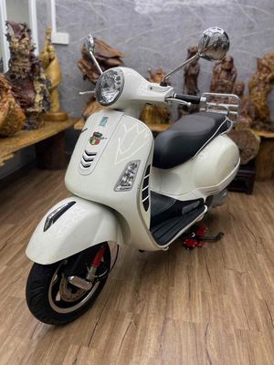 👉Vespa GTS 125cc chính chủ biển SG máy bao zin. Mua bán Xe máy tại Quận 7 Tp Hồ Chí Minh được đăng bởi Xe Cũ Hiếu CT