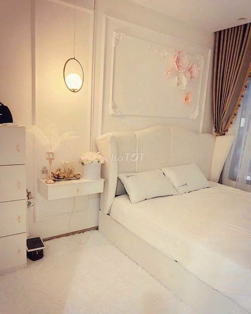 Аренда 2-комнатной квартиры в Vinhomes Ocean Park S103 с роскошной мебелью