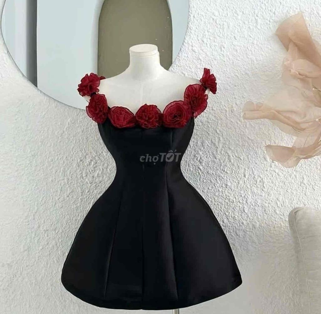 Đầm Nữ Vải Thanh Lịch Size S. Mua bán Quần áo tại Quận 5 Tp Hồ Chí Minh được đăng bởi Quí Nhân hình 1