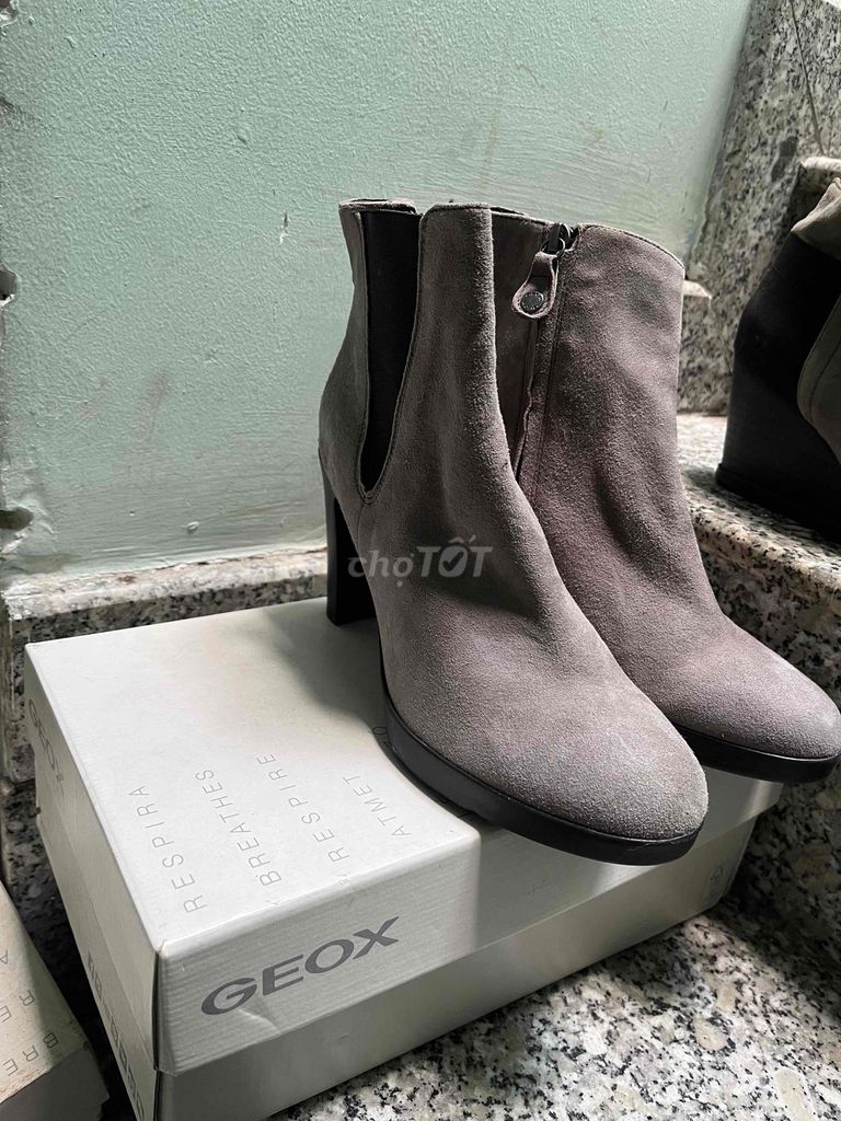 thanh lý  Giày bốt Geox Nữ xám size 39. Mua bán Giày dép tại Quận 6 Tp Hồ Chí Minh được đăng bởi Phi hình 1