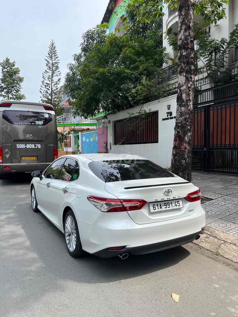 Toyota Camry 2021 - 98000 km. Mua bán Ô tô tại Thành phố Thủ Đức Tp Hồ Chí Minh được đăng bởi Dương hình 6