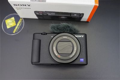 Sony ZV1 đẹp 99% fullbox