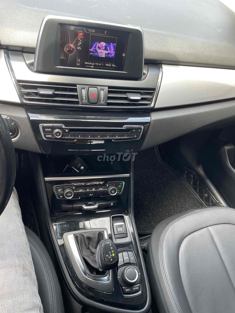 BMW 218i may 1.5 turbo 2014 - 110000 km. Mua bán Ô tô tại Quận Cẩm Lệ Đà Nẵng được đăng bởi Lam hình 11