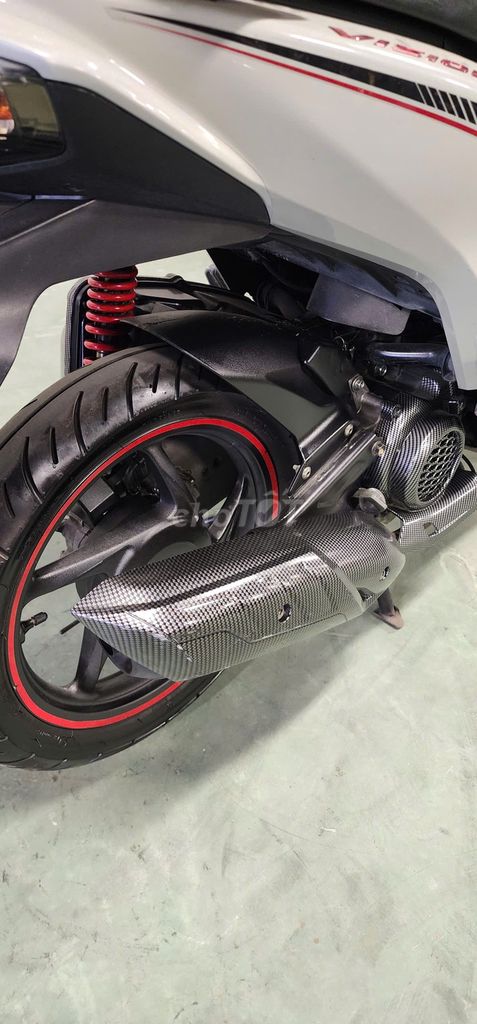 Honda Vision 2024 Xám xi măng 10.300 km. Mua bán Xe máy tại Quận Bắc Từ Liêm Hà Nội được đăng bởi iMotorbike Hà Nội hình 7