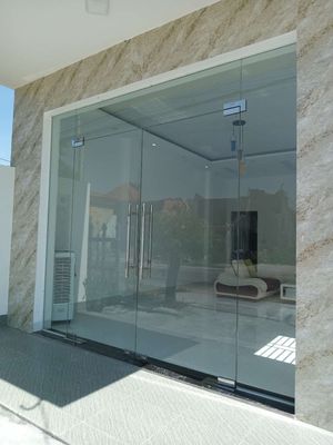 Cần thanh lý lại bộ cửa kính cường lực. Mua bán Nội thất, đồ gia dụng khác tại Quận Cẩm Lệ Đà Nẵng được đăng bởi Nguyễn Một