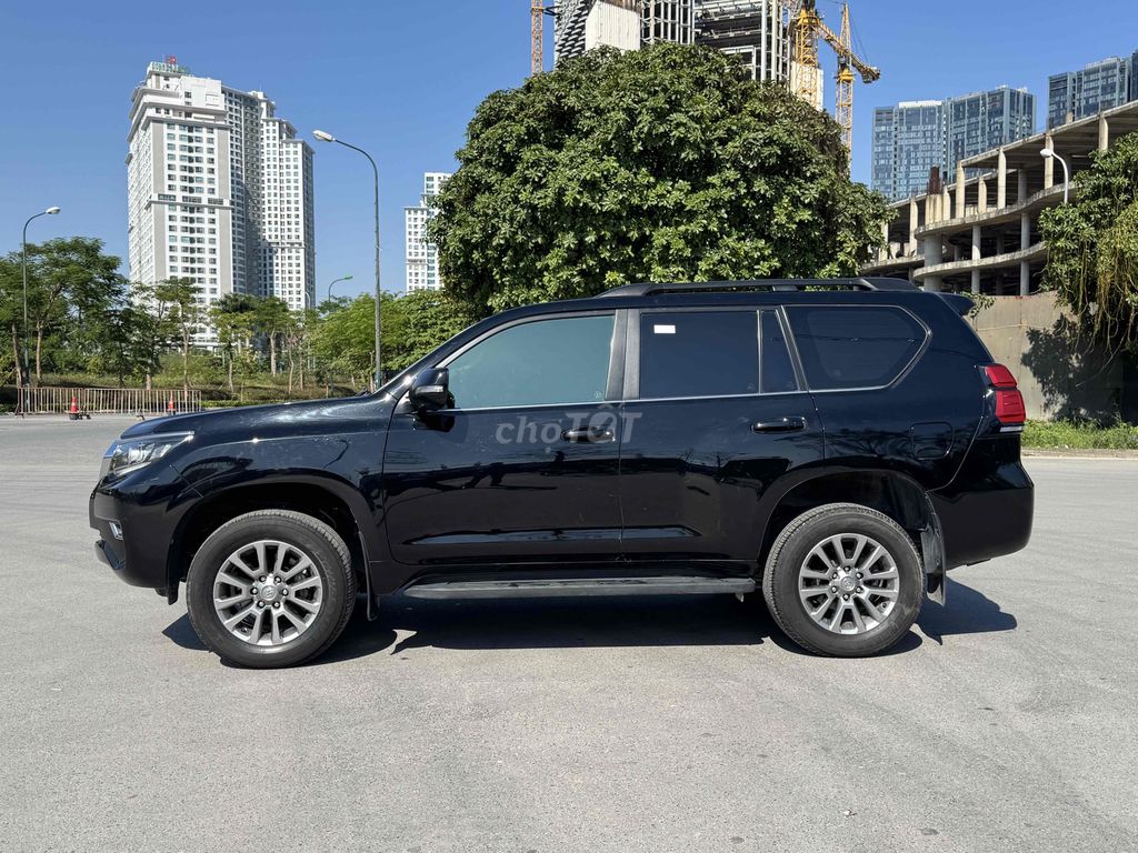 CẦN BÁN TOYOTA PRADO 2.7 VX MODEL 2018 SIÊU MỚI. Mua bán Ô tô tại Quận Bắc Từ Liêm Hà Nội được đăng bởi Mr PHÁT THÁI HÀ AUTO hình 4