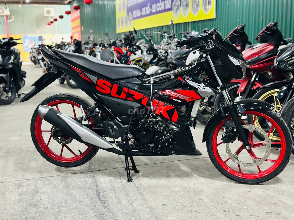 XE MÁYTHANH TÙNG_SATRIA 150 ĐỎ ĐEN ZIN XE RẤT ĐẸP. Mua bán Xe máy tại Quận Nam Từ Liêm Hà Nội được đăng bởi THANH TÙNG hình 2