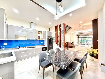 CHO THUÊ NHÀ ĐẸP 4 PHÒNG NGỦ FULL NỘI THẤT KHU HÀ QUANG 2. Cho thuê nhà ở tại Thành phố Nha Trang Khánh Hòa được đăng bởi Phương GoHome