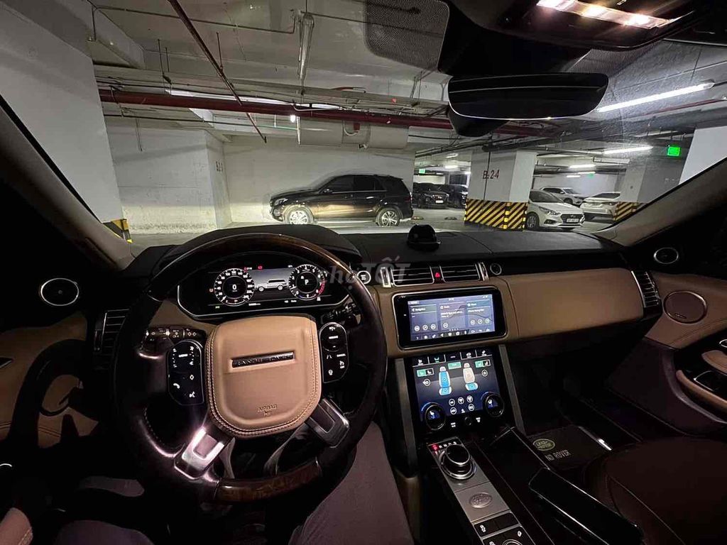 LandRover Range Rover Vouge 3,0 2019 - 50000 km. Mua bán Ô tô tại Quận Cầu Giấy Hà Nội được đăng bởi Lê Như Hiếu hình 14