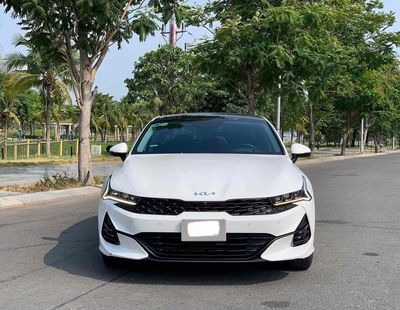 Kia K5 2022 Premium.